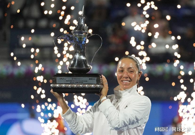 6686体育官网-佩古拉迪拜夺冠再传当官喜讯，袁悦送双蛋被调侃想提前庆元宵