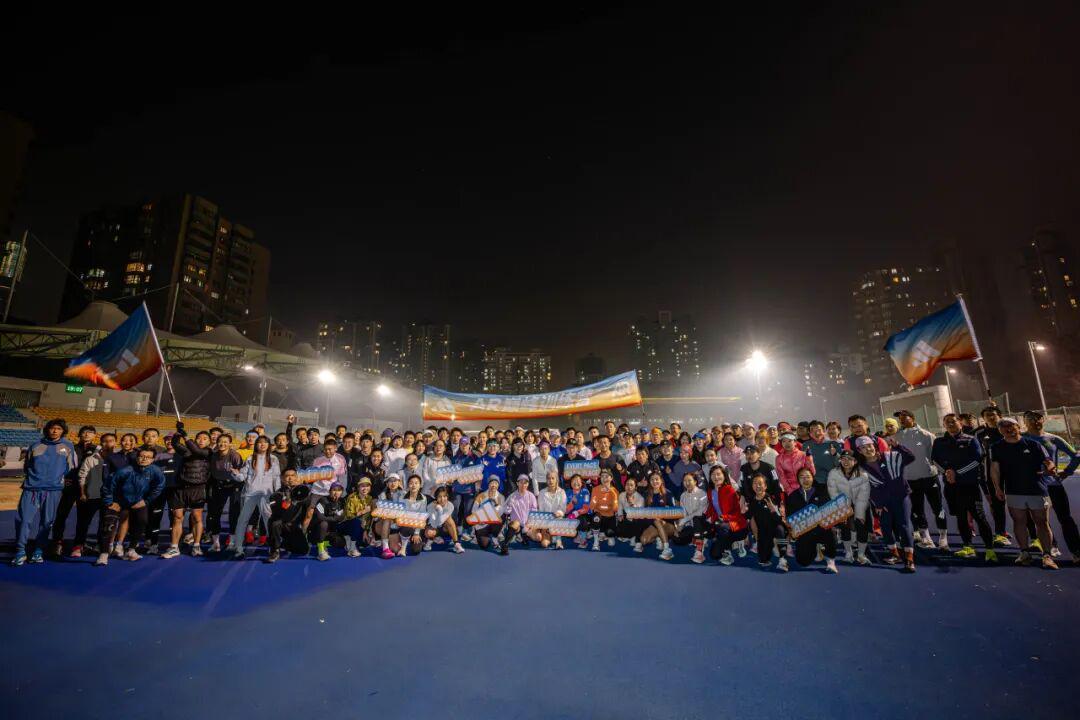 6686体育官网-平凡集结，向光起跑｜百练成金，逐金小队的半马启航记